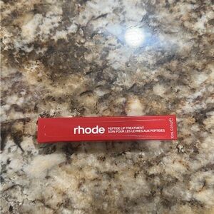 RHODE Strawberry Glaze Peptide Lip Treatment